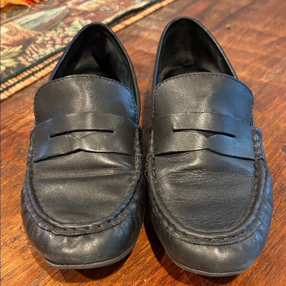Born Classic Black Leather Loafers